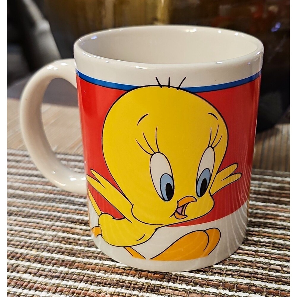 Gibson Looney Tunes Tweety Bird 11 fl oz Ceramic Mug Warner Bros 1999